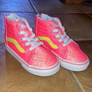 Brand new never worn vans off the wall toddler sneakers